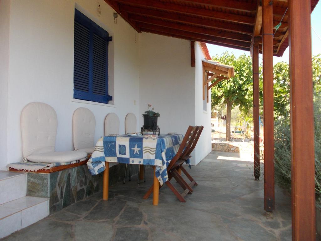 Mourtero House Villa Kalamakia Room photo