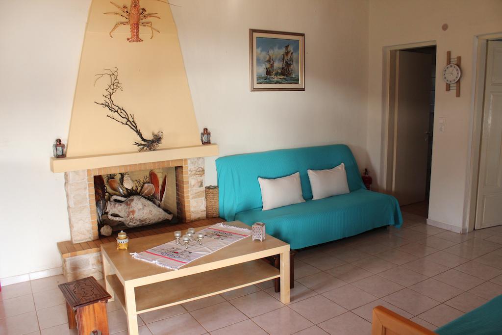 Mourtero House Villa Kalamakia Room photo